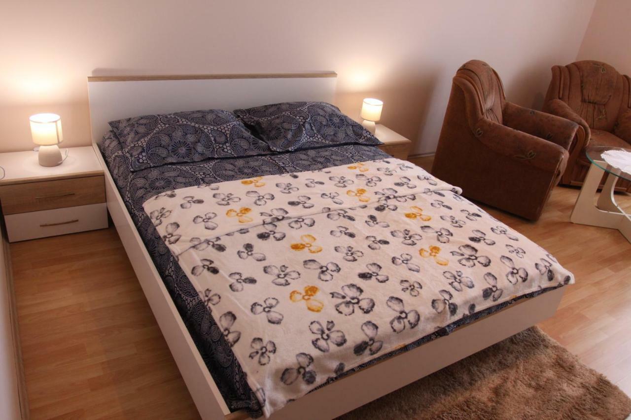 شقة غييكا  في Apartman Bulevard المظهر الخارجي الصورة