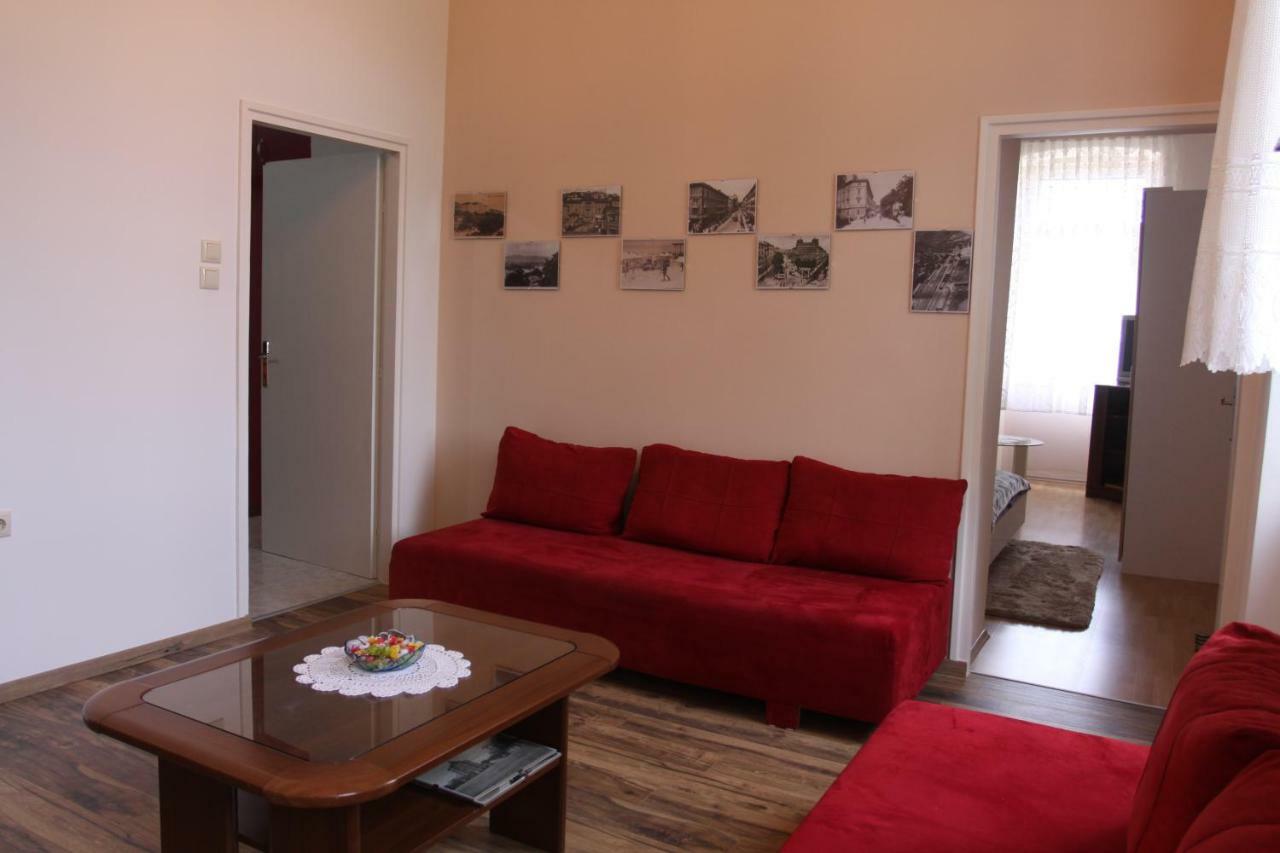 شقة غييكا  في Apartman Bulevard المظهر الخارجي الصورة